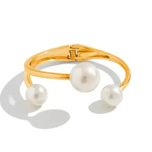 VintagePearl Twist Bracelet