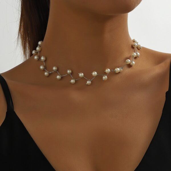 PearlAura Choker Necklace