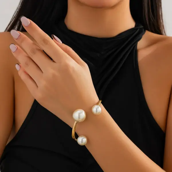VintagePearl Twist Bracelet