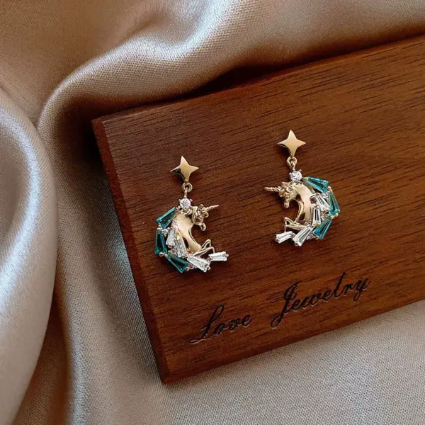 UniSparkle Stud Earrings